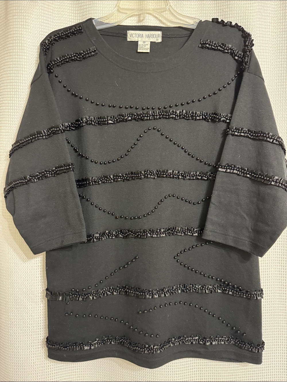 Women’s Vtg. EUC  jet black Victoria Harbour dressy top. Size M